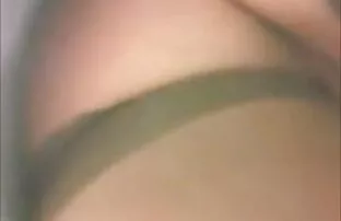 Penipu meyakinkan adik sex dengan orang hamil istri saya untuk memberinya blowjob di kamar ganda.