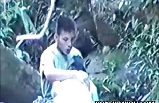 Suami dengan ketidaknyamanan bangun di malam hari dan mulai makan Istrinya Ketika ia menutup telepon. seks dengan teman