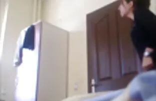 Orang-orang yang memiliki seks dengan dokter rambut abu-abu dan dengan dia.