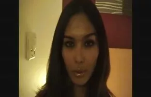 Wanita di bercinta dengan wanita hamil dekat rumah itu ada di salju, dan suaminya meninggalkannya.