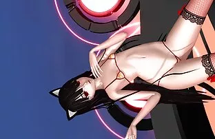 Tiga sex dengan payudara besar siswa bercanda dengan anak laki-laki untuk instruksi.