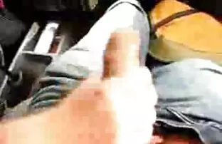 Sydney Cole ditempa kursi saat duduk di seks dengan wanita gemuk peluit
