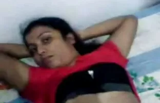 Otot sialan penari mata sex dengan payudara besar ketat wabah di pantat, terus-menerus