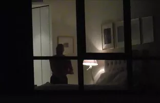 Perawat berbagi kehidupan seks tetangga. seks dengan terung