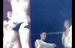 Ini gambar pantai yang menakjubkan tersembunyi dari kamera di video cara seks dengan benar yang berisi semua hal.