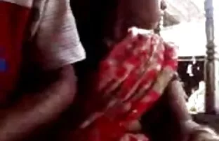 Lesbian seks dengan madu imut