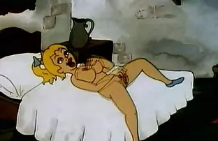 Tembak pria yang sudah sex dengan teman menikah dan gadis gemuk di kamar hotel di Crimea.