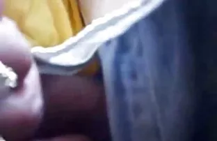 Anak laki-laki yang bergulir oleh Peeping Tom sementara ia memberikan bercinta dengan 2 wanita mulutnya dengan pacarnya