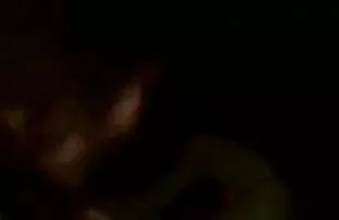 Suaminya telah mematikan teleponnya sementara masturbasi, cara berhubungan seks dengan pacar dan mengirim istrinya video Votsap.