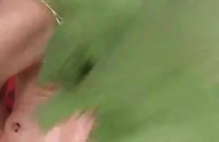 Gadis, seorang pria, ekor cara berhubungan seks dengan pacar karet.